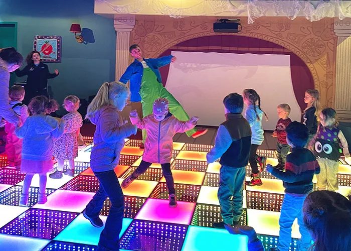 PEPPA PIG Park Halloween Kids Disco