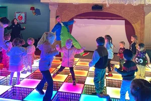 PEPPA PIG Park Halloween Kids Disco