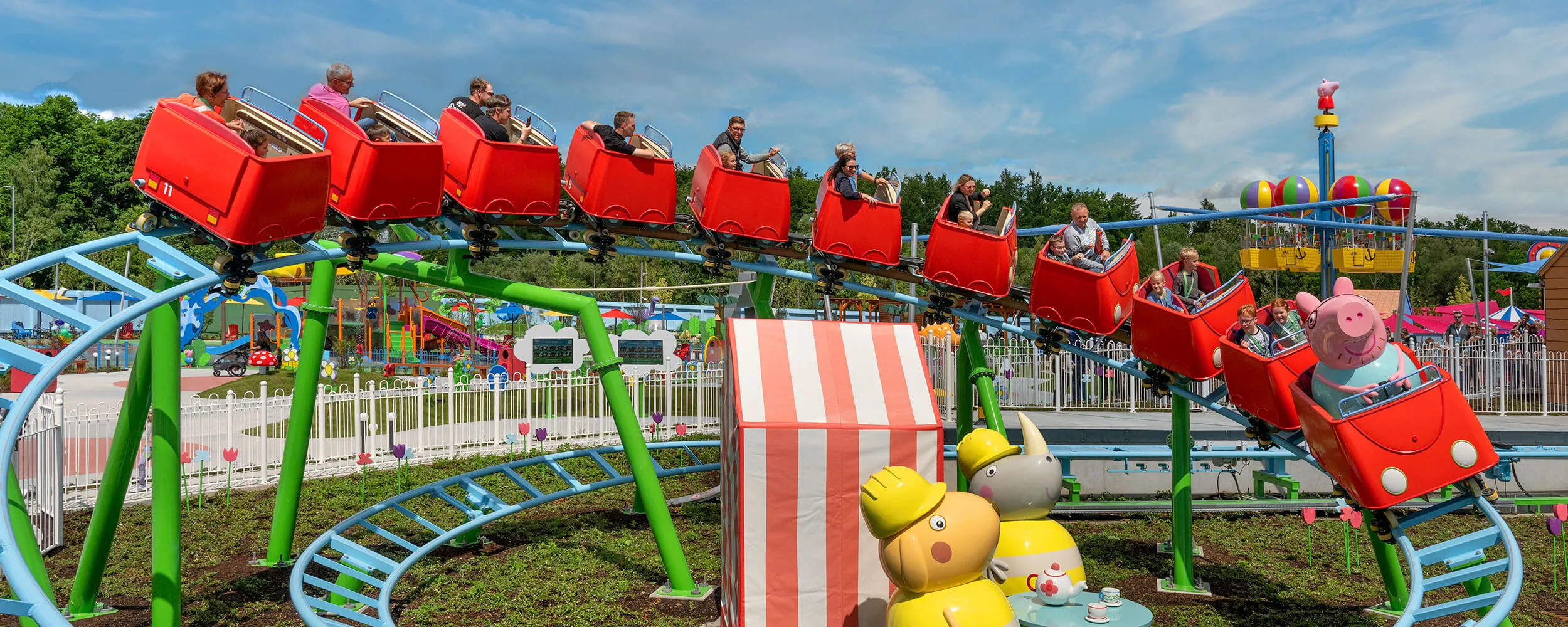 PEPPA PIG Park Papa Wutz Achterbahn