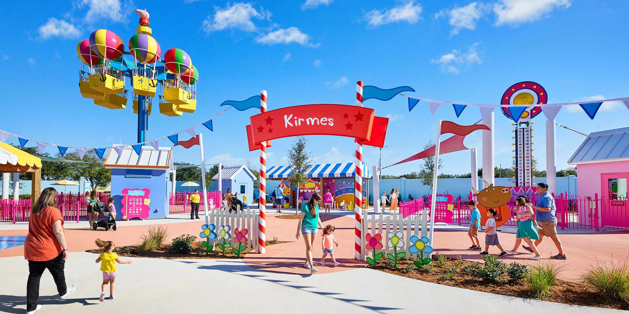 Kirmes mit Fahrgeschäften im Peppa Pig Park in Deutschland