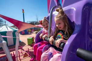 Herr Bulles Hau Den Lukas Im PEPPA PIG Park