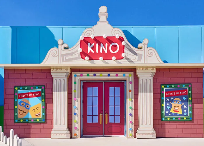 Cinema for Peppa pig  movies at Peppa Pig Park
