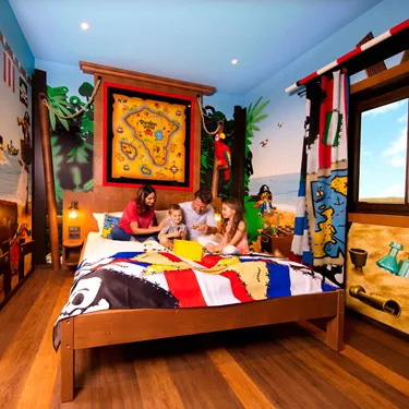 Accommodation - Pirate Island Hotel - Parents' bedroom
